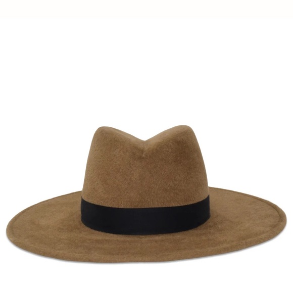 Elegant Tan Fedora with Black Band - Picture 3 of 8